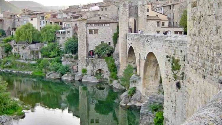 Un apartamento rústico en Besalú