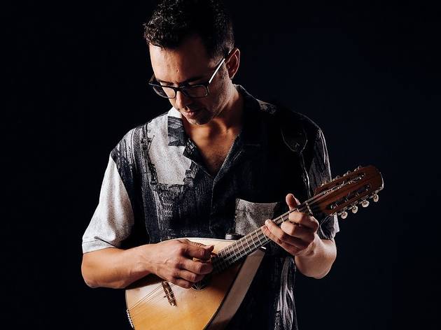 Luís Peixoto toca bandolim no novo disco 'Geodesia' Luís Peixoto toca bandolim no novo disco 'Geodesia'