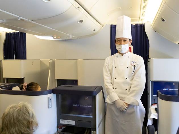 ANAが駐機中の飛行機で期間限定のレストランを開業 ANAが駐機中の飛行機で期間限定のレストランを開業