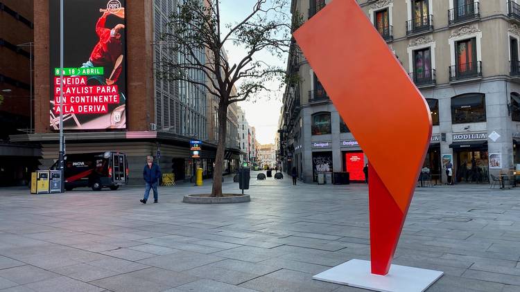 Escultura en Plaza Callao 