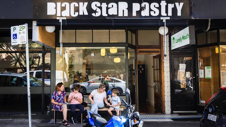 Tokyo Lamington Newtown (Photograph: Anna Kucera)