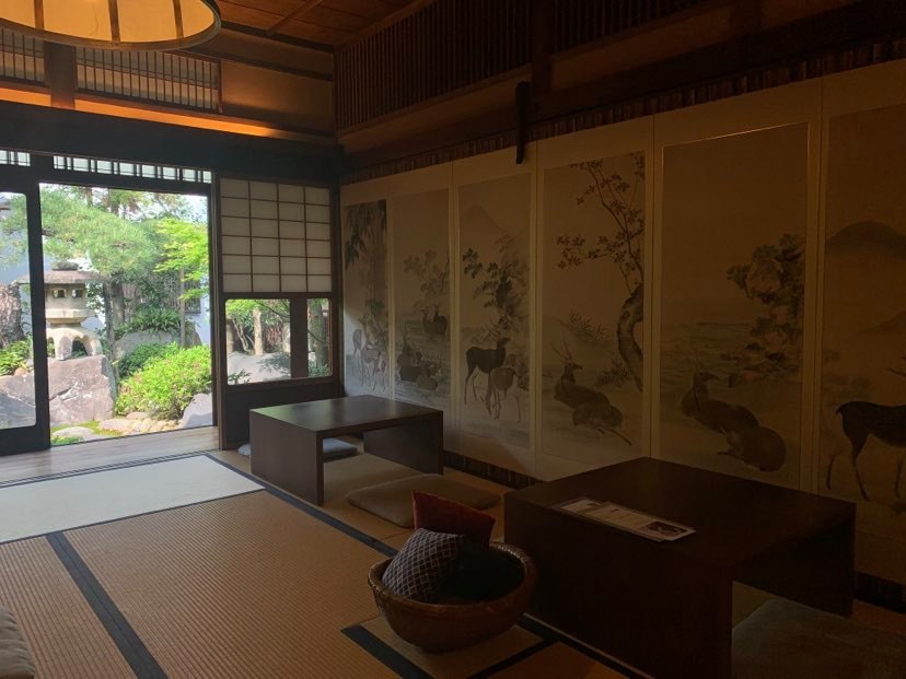 鹿猿狐ビルヂング 茶論(Photo:中川政七商店)
