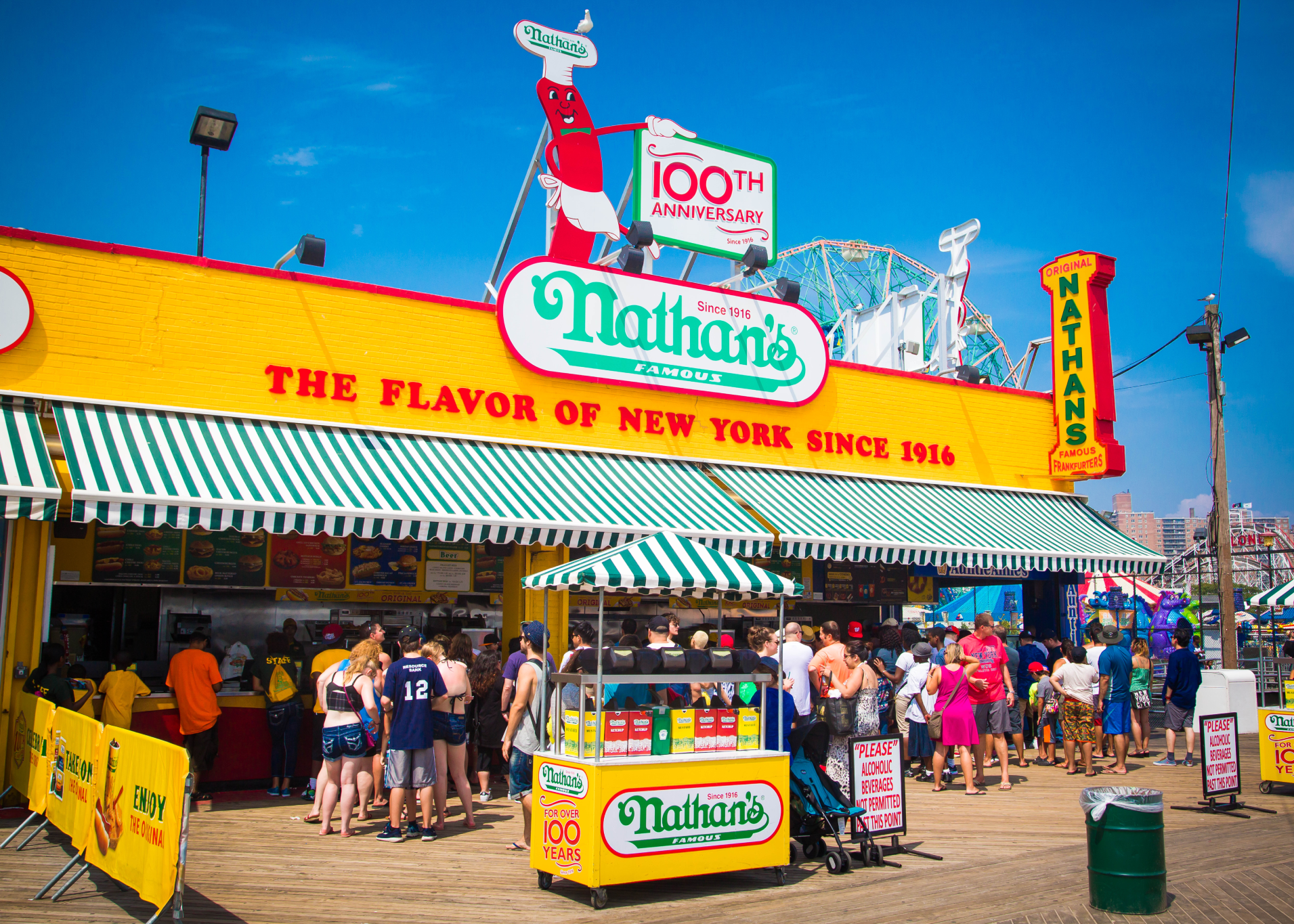 can dogs go to coney island