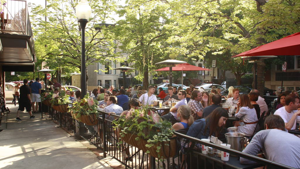 24 Best Outdoor Restaurants, Patios and Cafes in Chicago