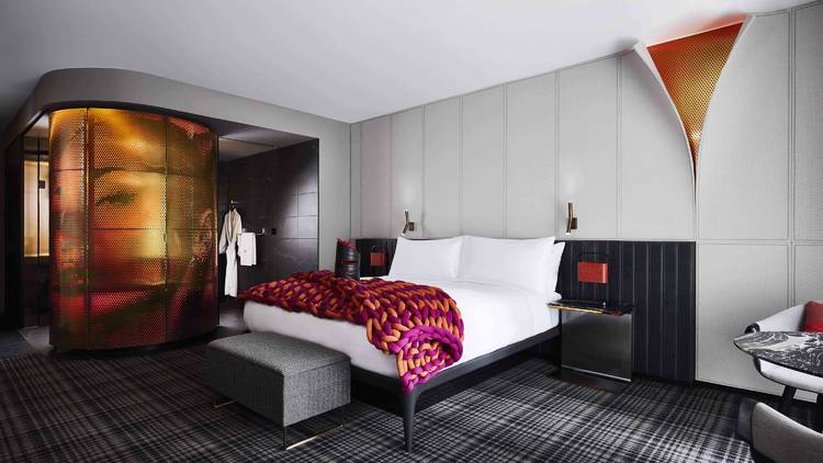 750px x 422px - W Melbourne Hotel: Pool, hidden bar and more at this CBD hotel