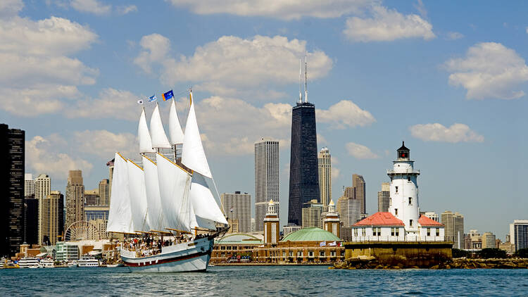 Tall Ship Windy Architecture & Skyline Sailing Tour