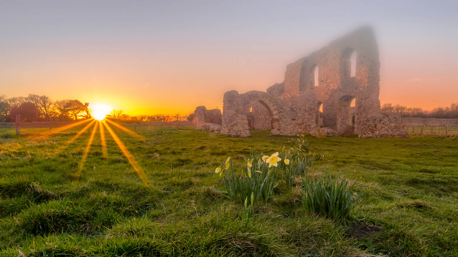 10 Spookiest Ghost Towns in the UK Right Now