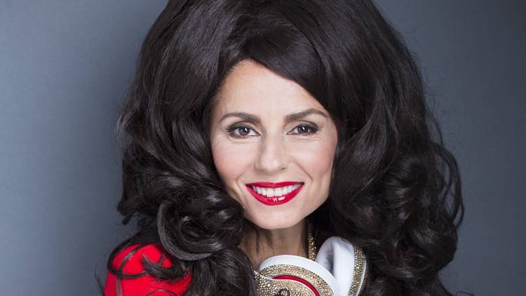 The big-haired Greek goddess that is Effie