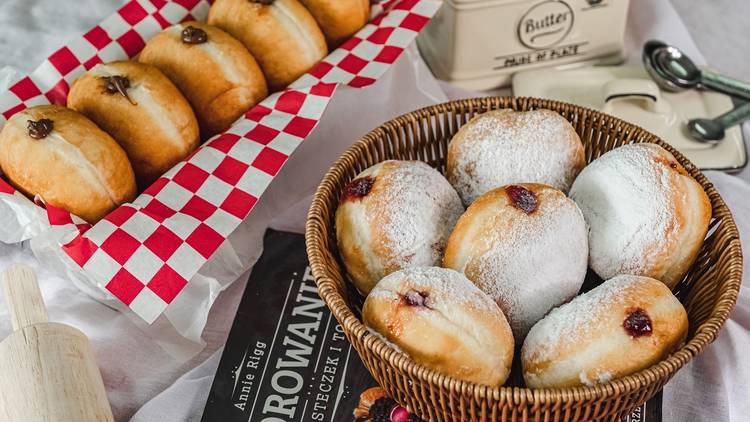 Holy Donut Pączkarnia