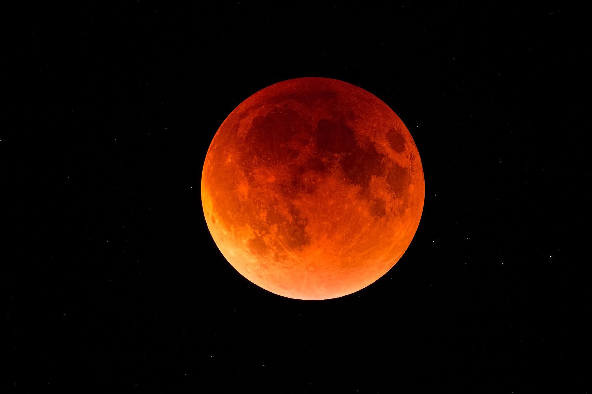 A Rare Super Flower Blood Moon Lunar Eclipse Is Happening Tonight