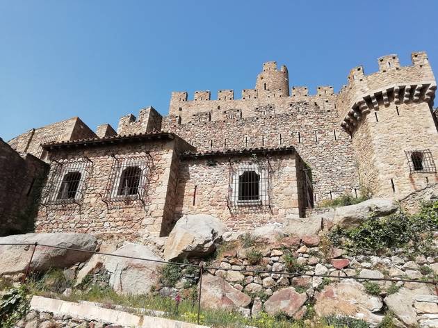 Castell de Requesens Castell de Requesens