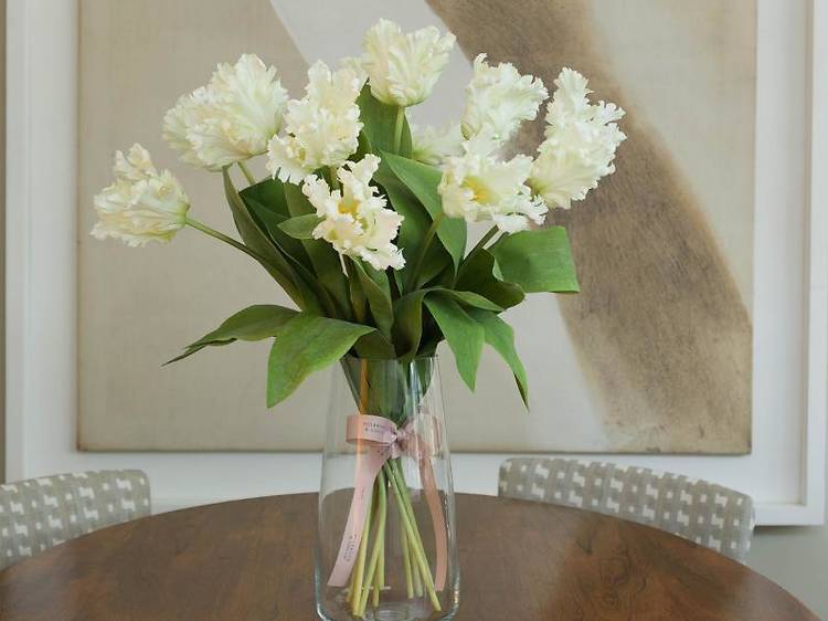 Faux vanilla parrot tulips 