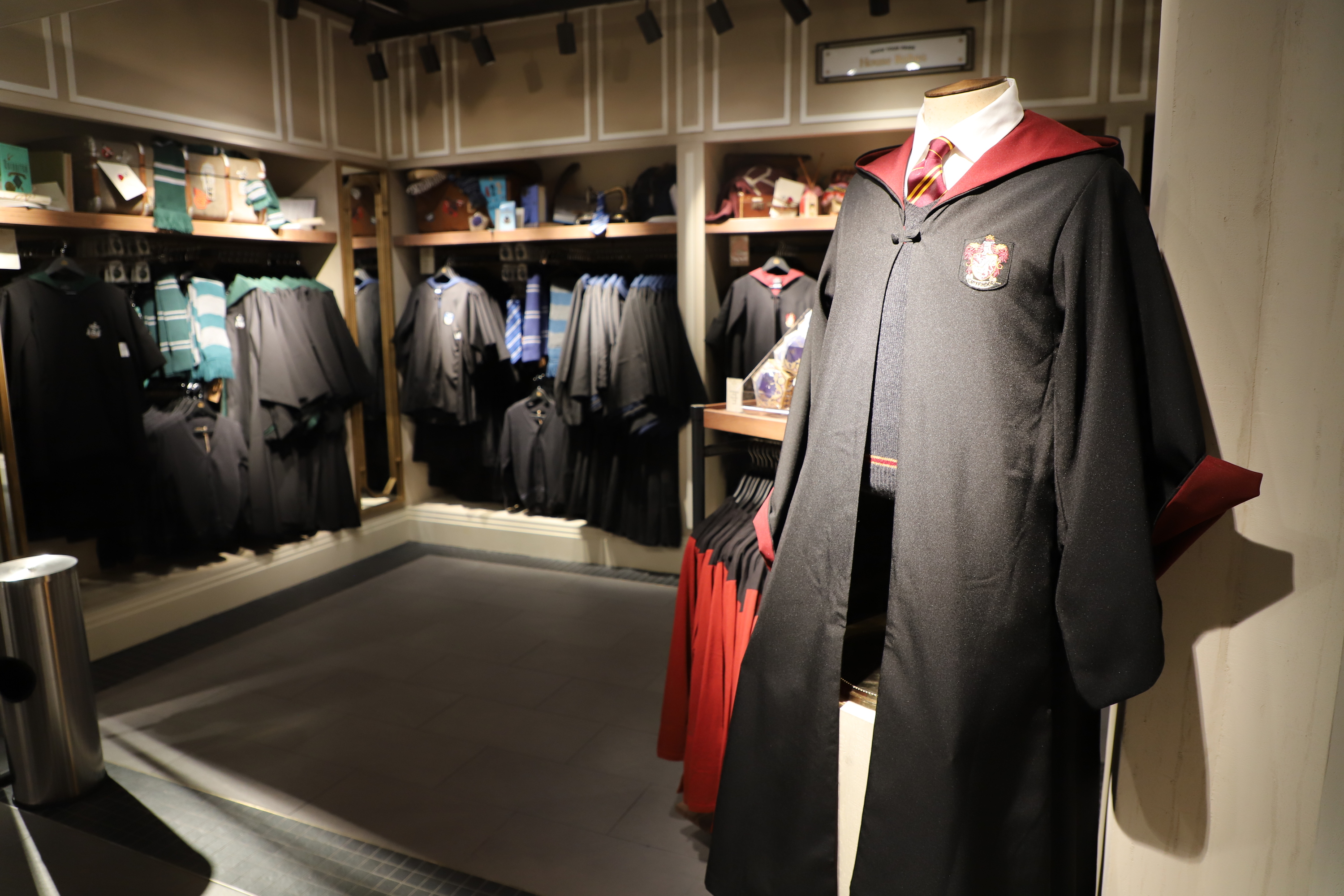 Harry Potter Store in NYC: See photos of NYC's magical d