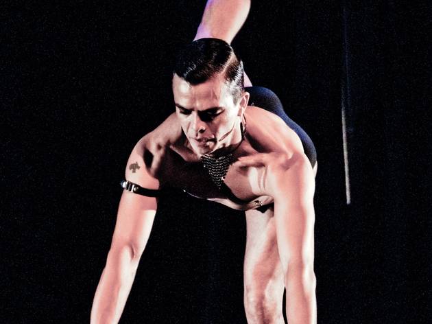 Ciclo entre lenchas, vestidas y musculosas Ciclo entre lenchas, vestidas y musculosas