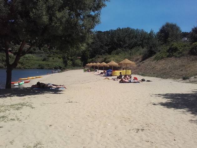 Praia Fluvial do Castelo Praia Fluvial do Castelo
