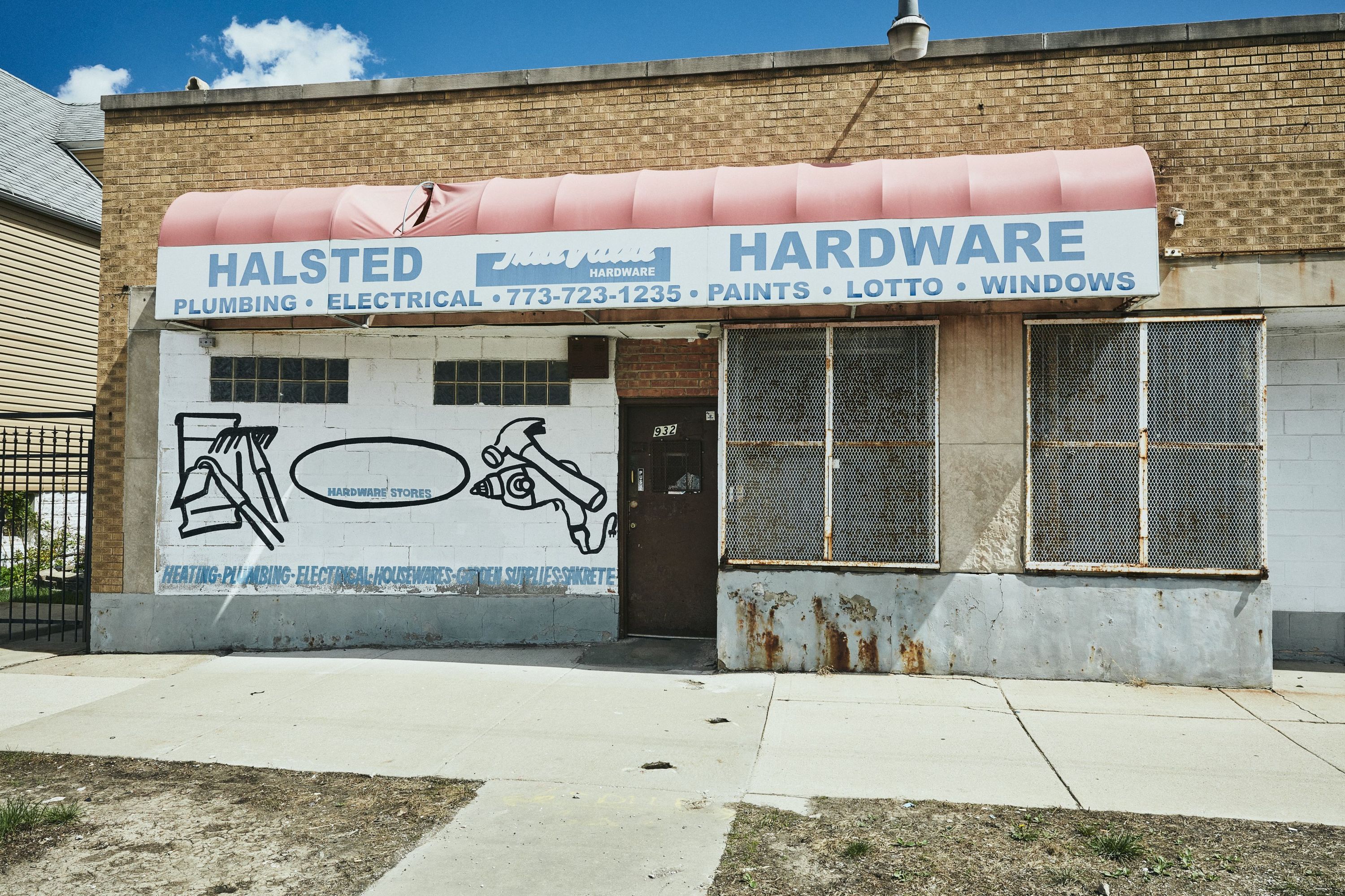 “Theaster Gates How to Sell Hardware” Art in Chicago