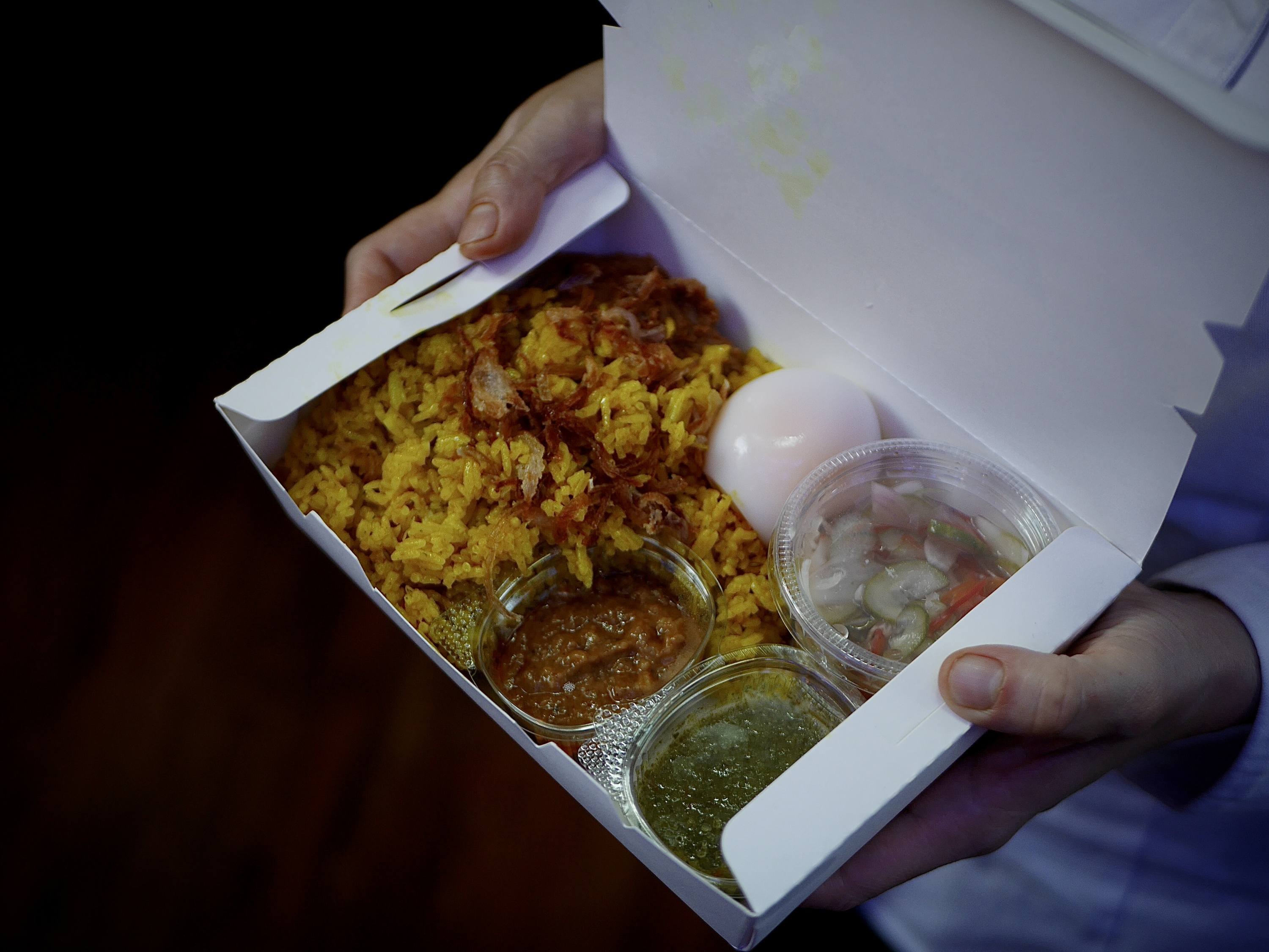 In pictures 7 top chefs of gourmet restaurants join force to cook for frontline workers