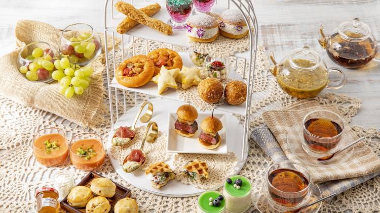 Hilton Tokyo afternoon tea