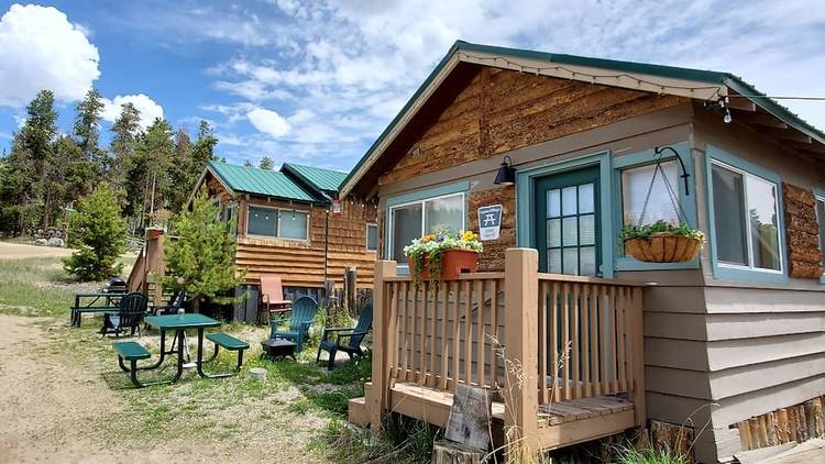 The lakeside cabin in Grand Lake