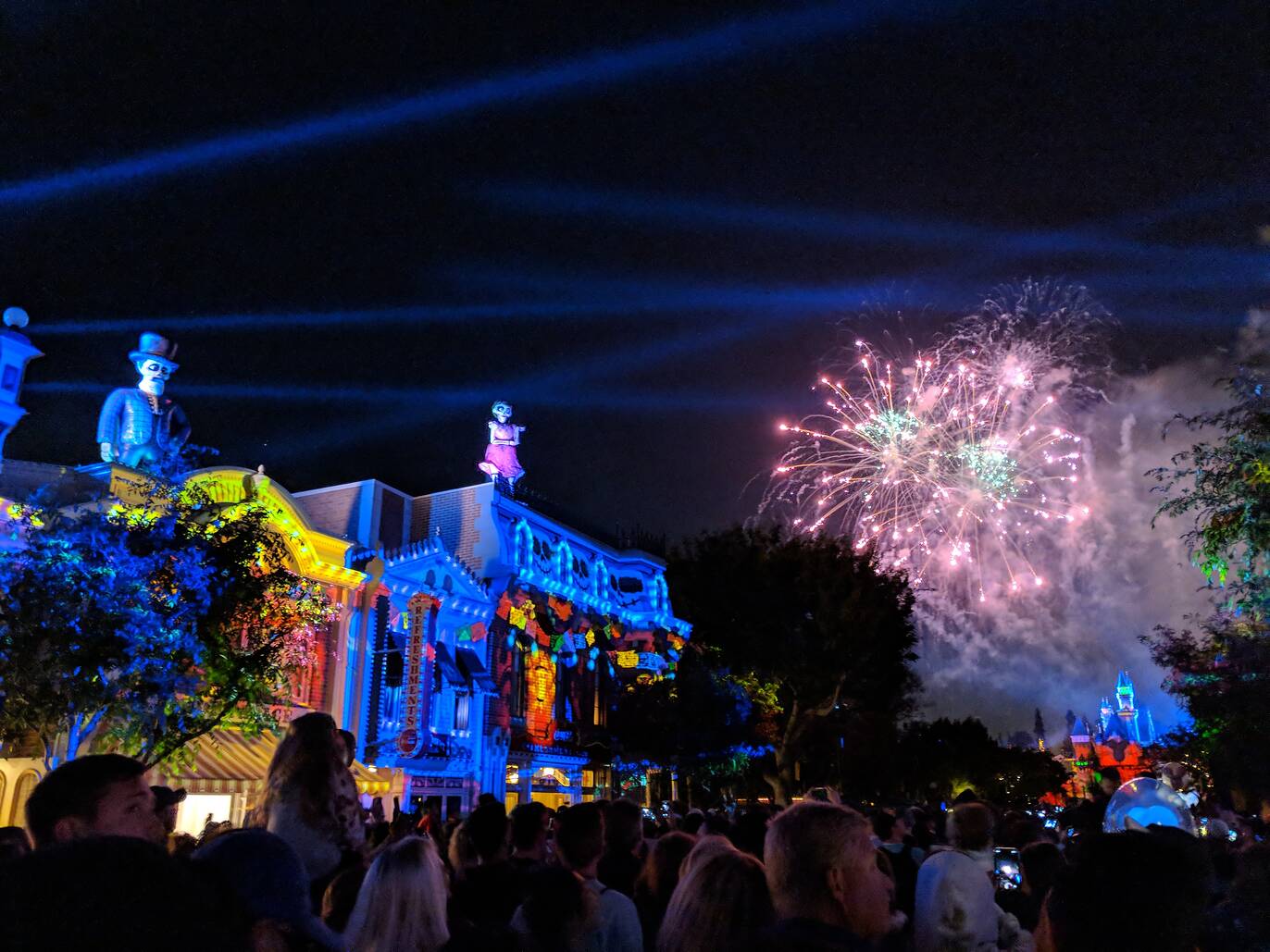 4th of July Fireworks in Los Angeles & Best Spots to See Them in 2023