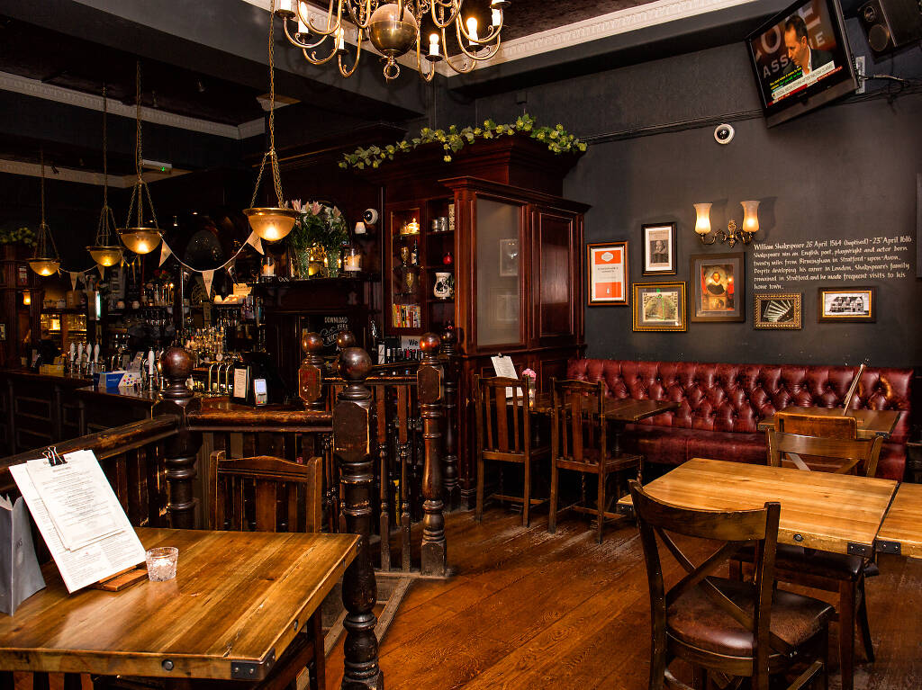 18 Best Pubs In Birmingham