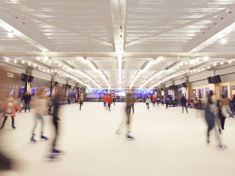 Go ice skating at London’s oldest (and most affordable) rink