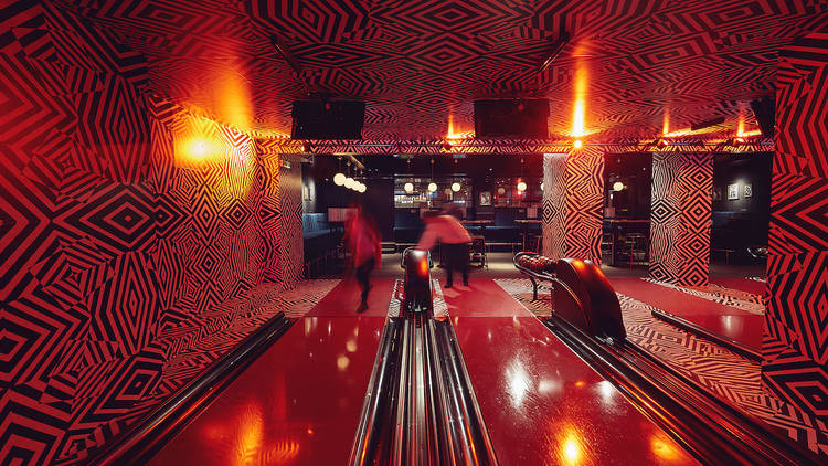 Bowling, queens