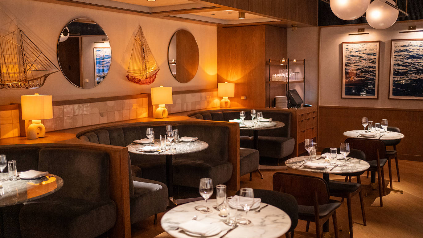 Lure Fishbar Restaurants in River North, Chicago