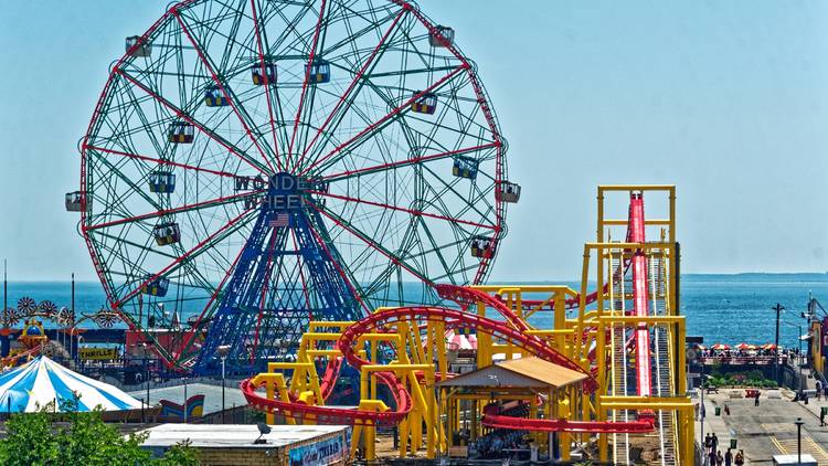 Deno's Wonder Wheel Amusement Park