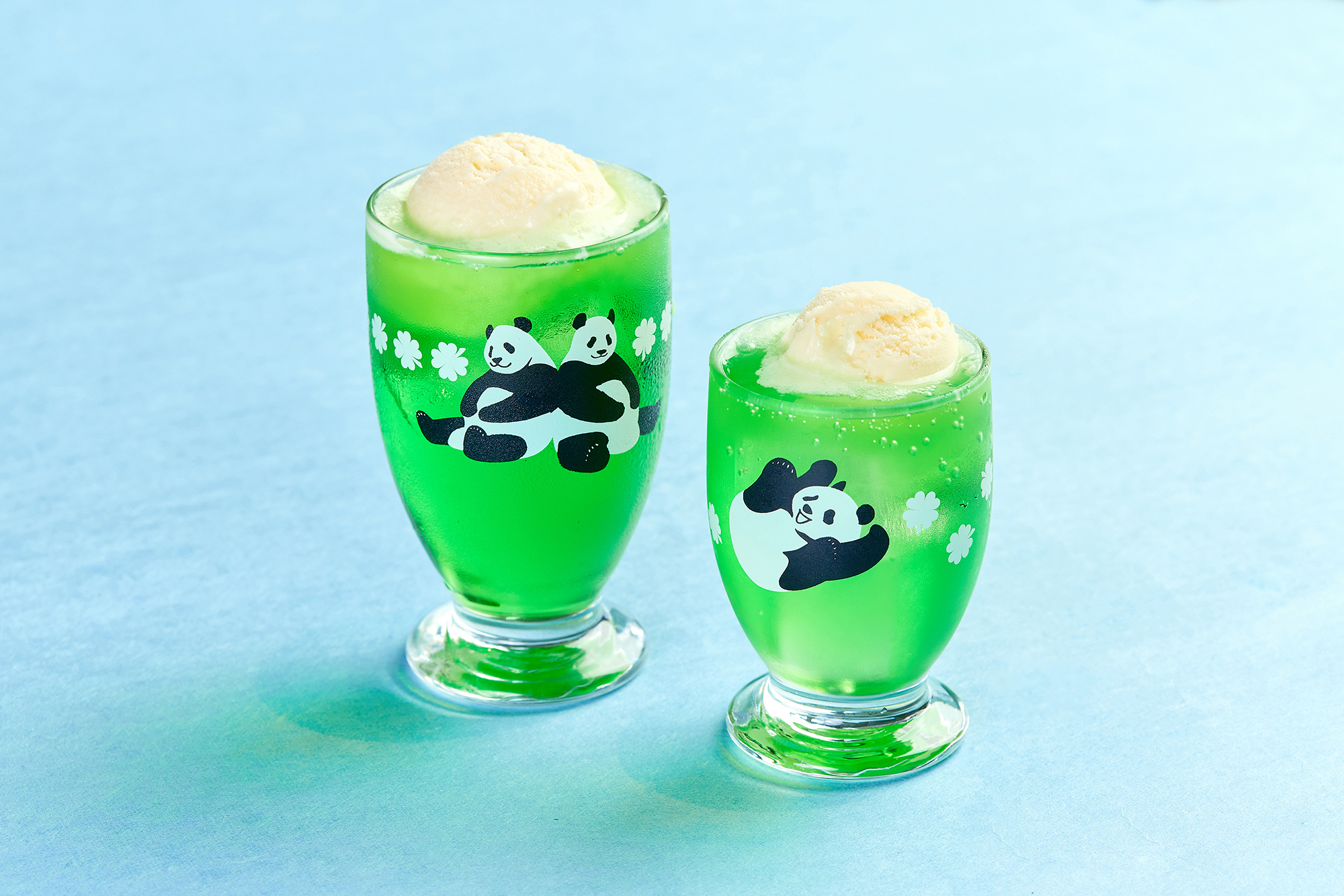 上野案内所で赤ちゃんパンダの誕生記念グッズが発売