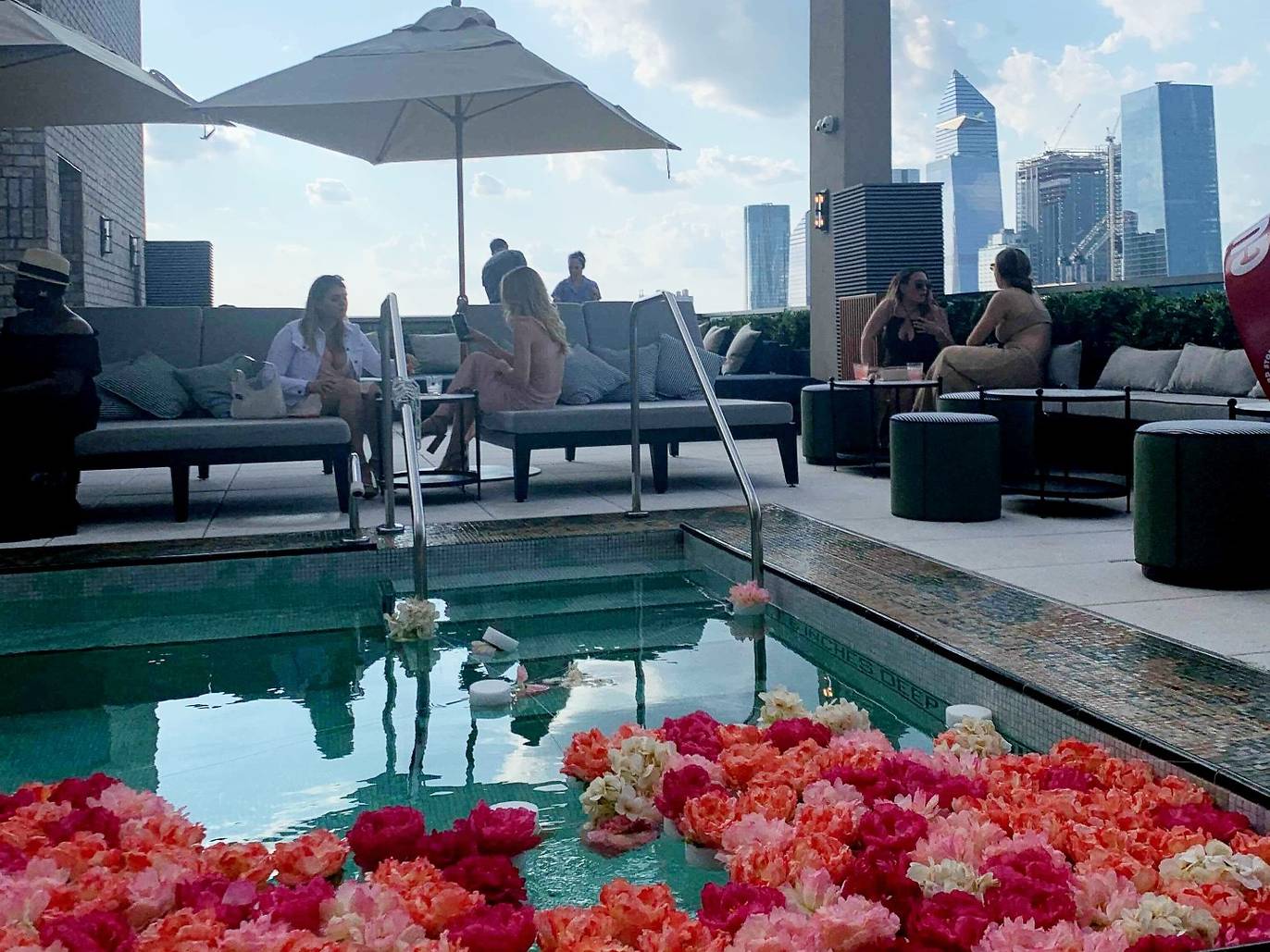 8 Best Hotel & Rooftop Pools in NYC You Can Actually Go To