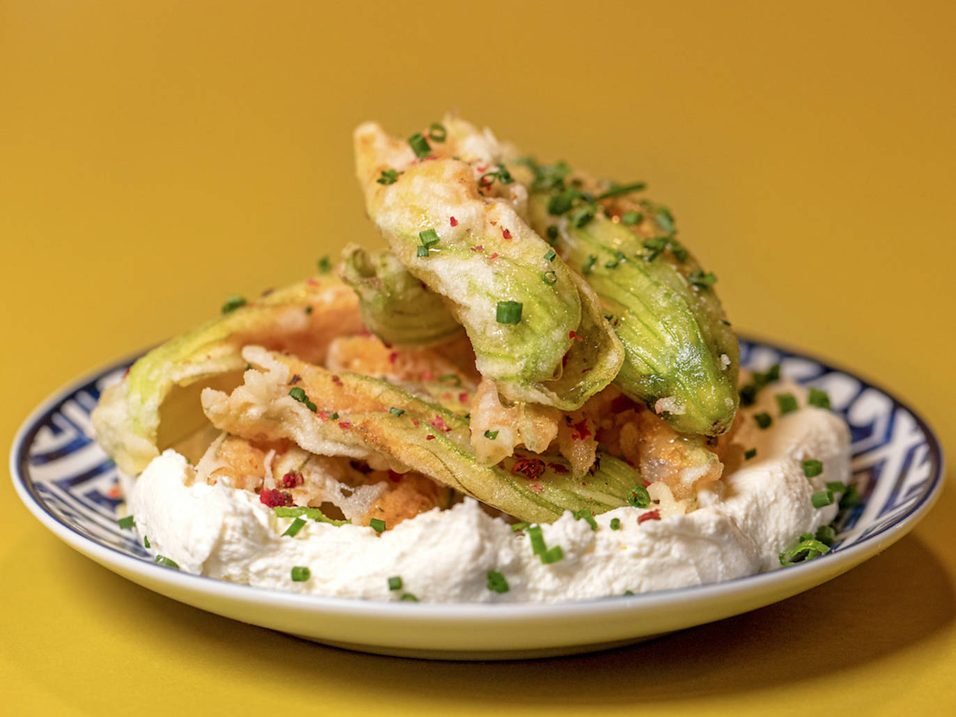 The 13 Best Restaurants And Bars Near The High Line Right Now