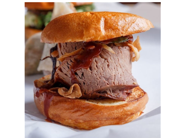 Brisket sandwich Porco Rosso Brisket sandwich Porco Rosso