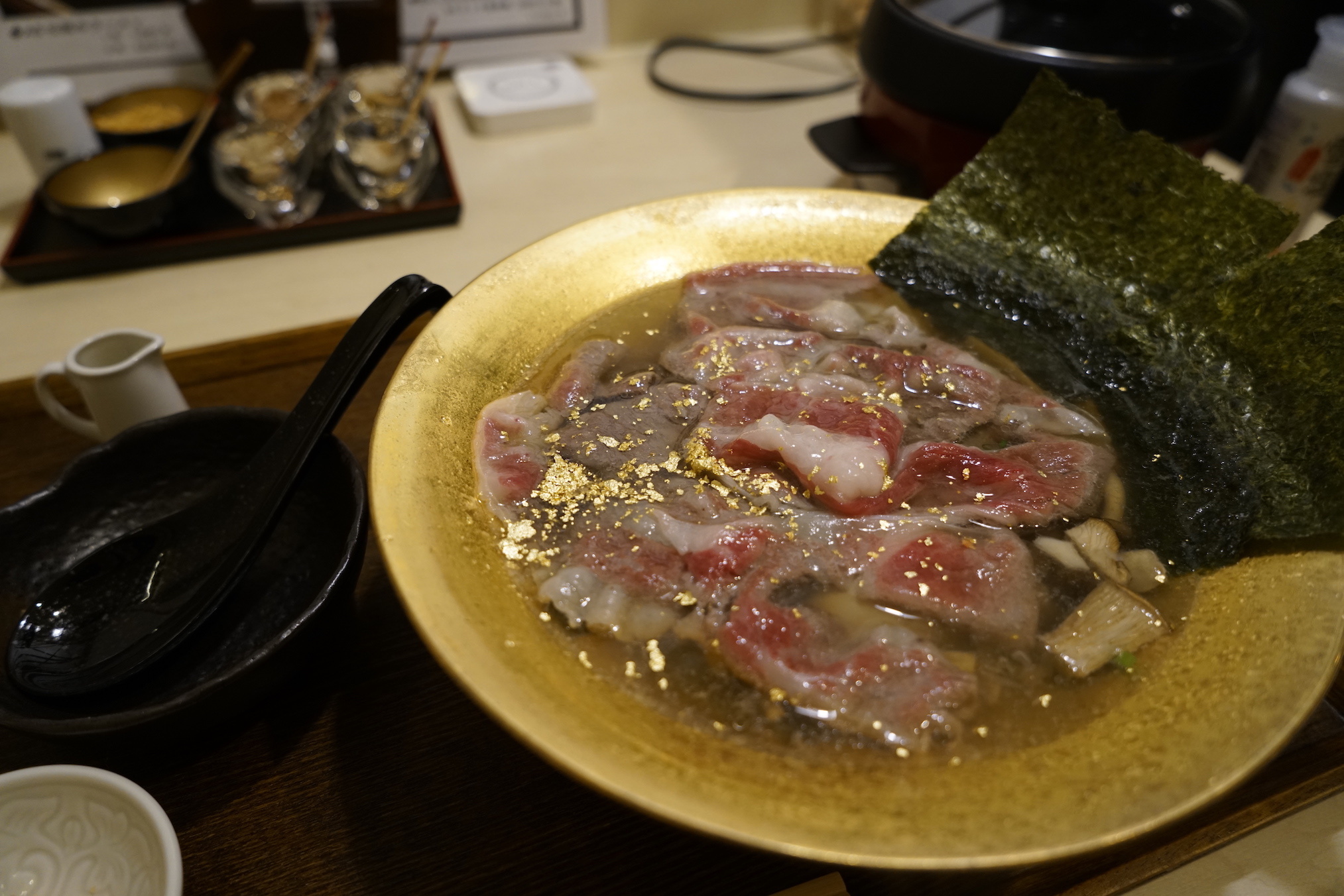 松阪牛ラーメン ひとりしゃぶしゃぶ 松虎