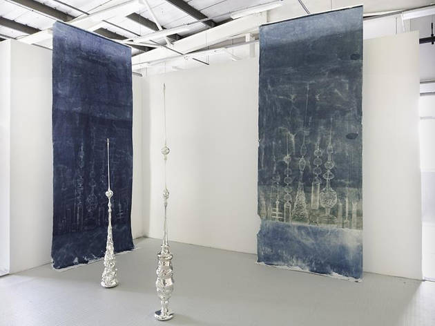 Babel, 2018-2019, Vidre borosilicat bufat i enmirallat amb nitrat de plata, Obra de Stella Rahola Babel, 2018-2019, Vidre borosilicat bufat i enmirallat amb nitrat de plata, Obra de Stella Rahola