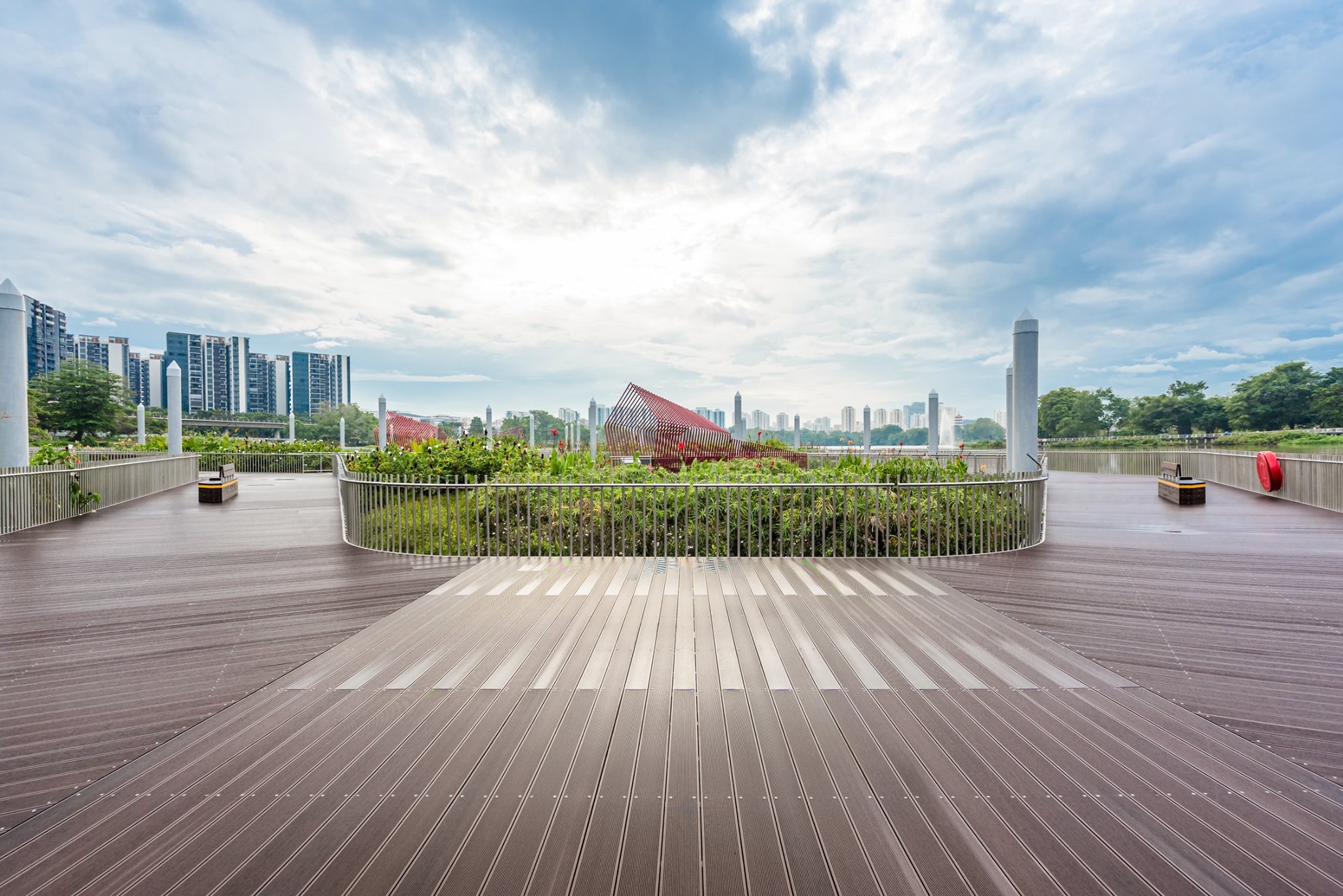 The Largest Man-made Floating Wetlands in Singapore Is Now Open at Jurong Lake Gardens - Vimarsana News