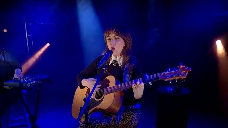Ella Hooper performs for Isol-Aid Homegrown