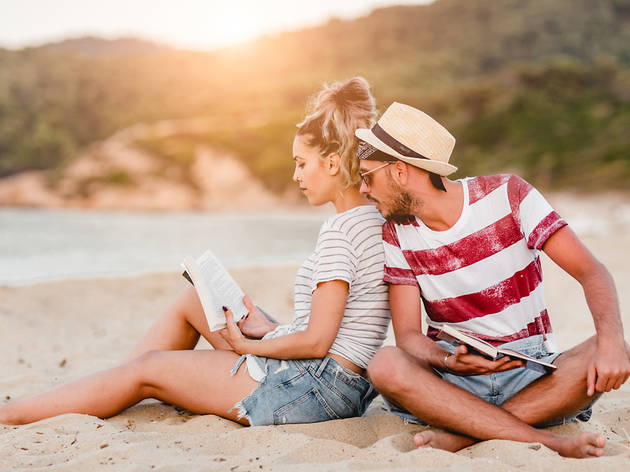 Leer en la playa Leer en la playa