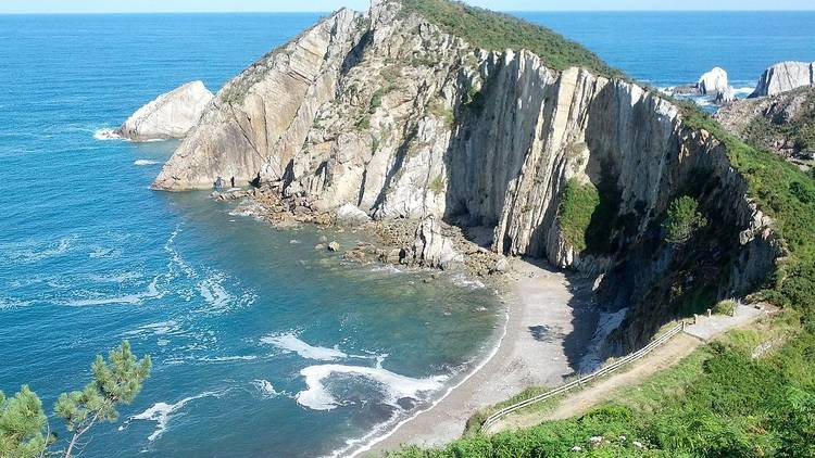 Playa del Silencio (Asturias)