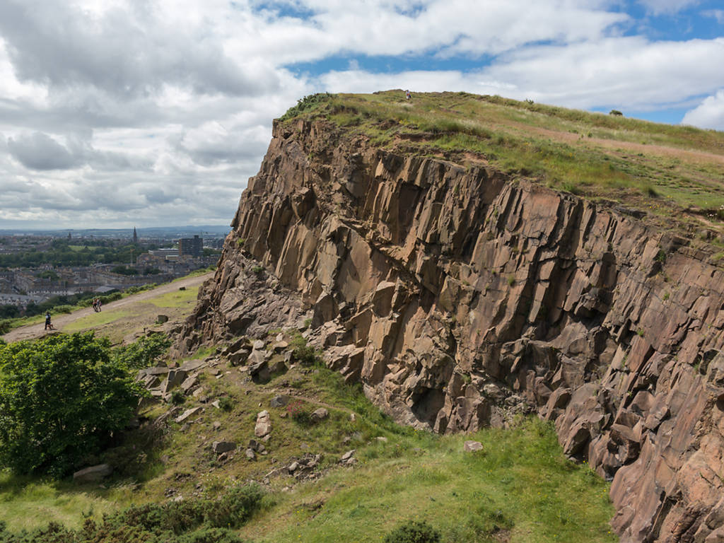 21 Truly Amazing Natural Wonders and Attractions in the UK