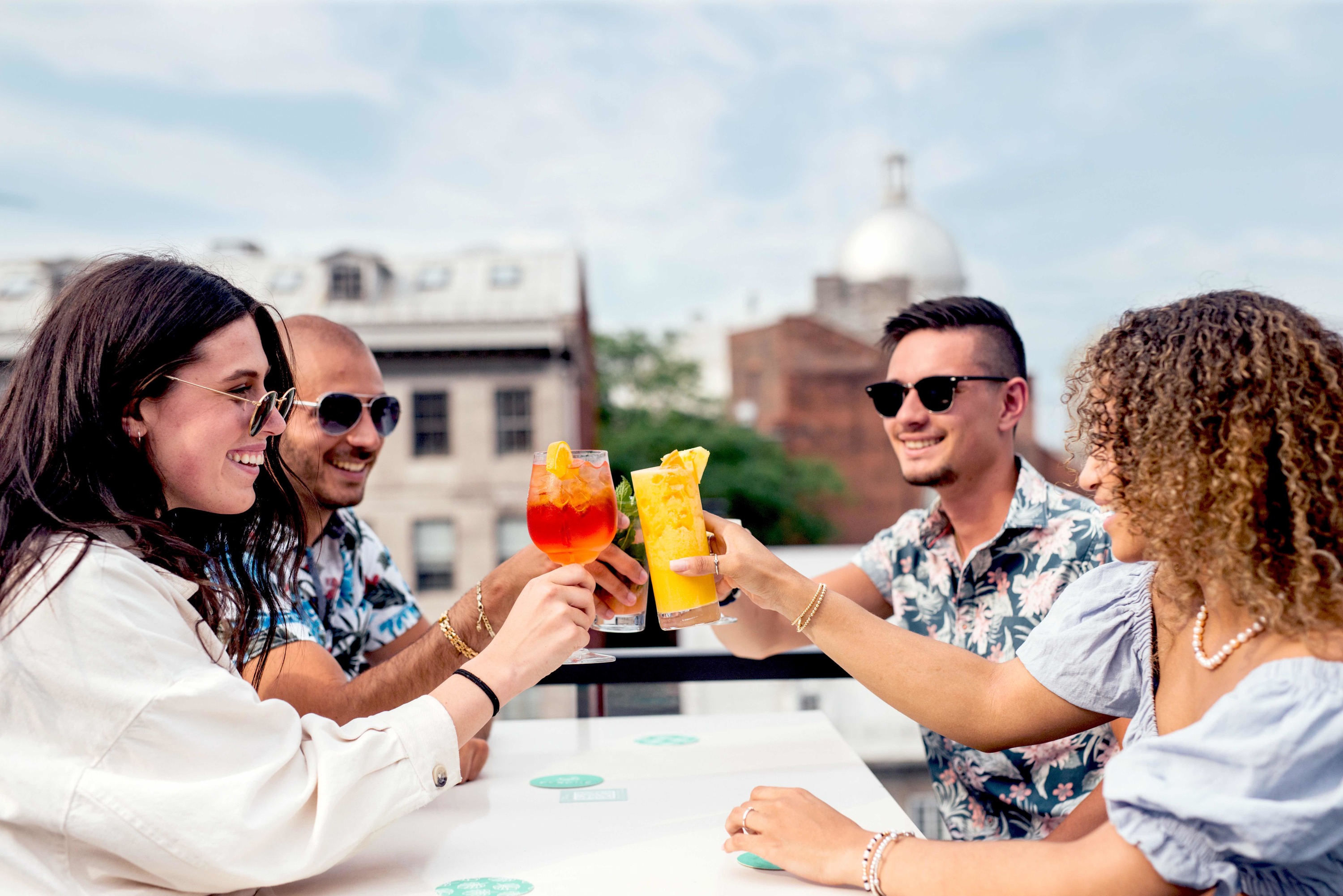 20 Best Rooftop Bars in Montreal for Drinks High Above the City