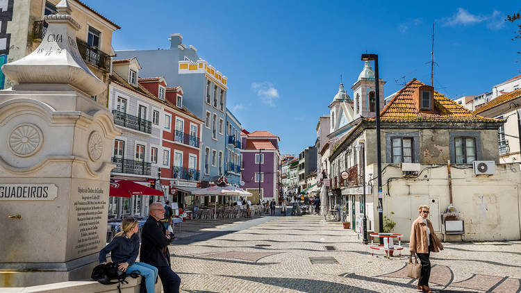 Almada, Cacilhas, Rua Cândido dos Reis