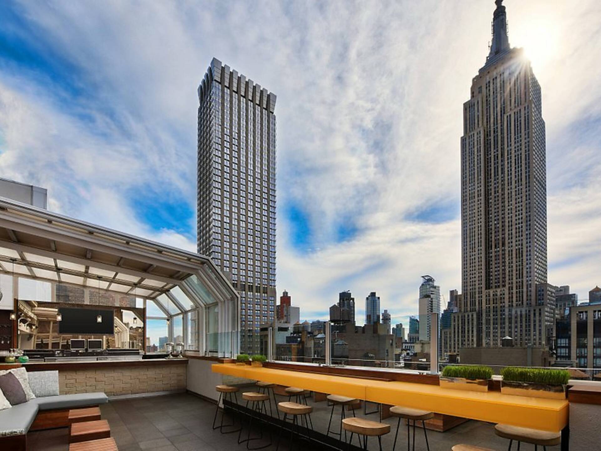 17 Best Hotels With a View in NYC for 2024 | Best Places to Stay in NYC
