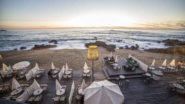 Os melhores bares de praia no Porto