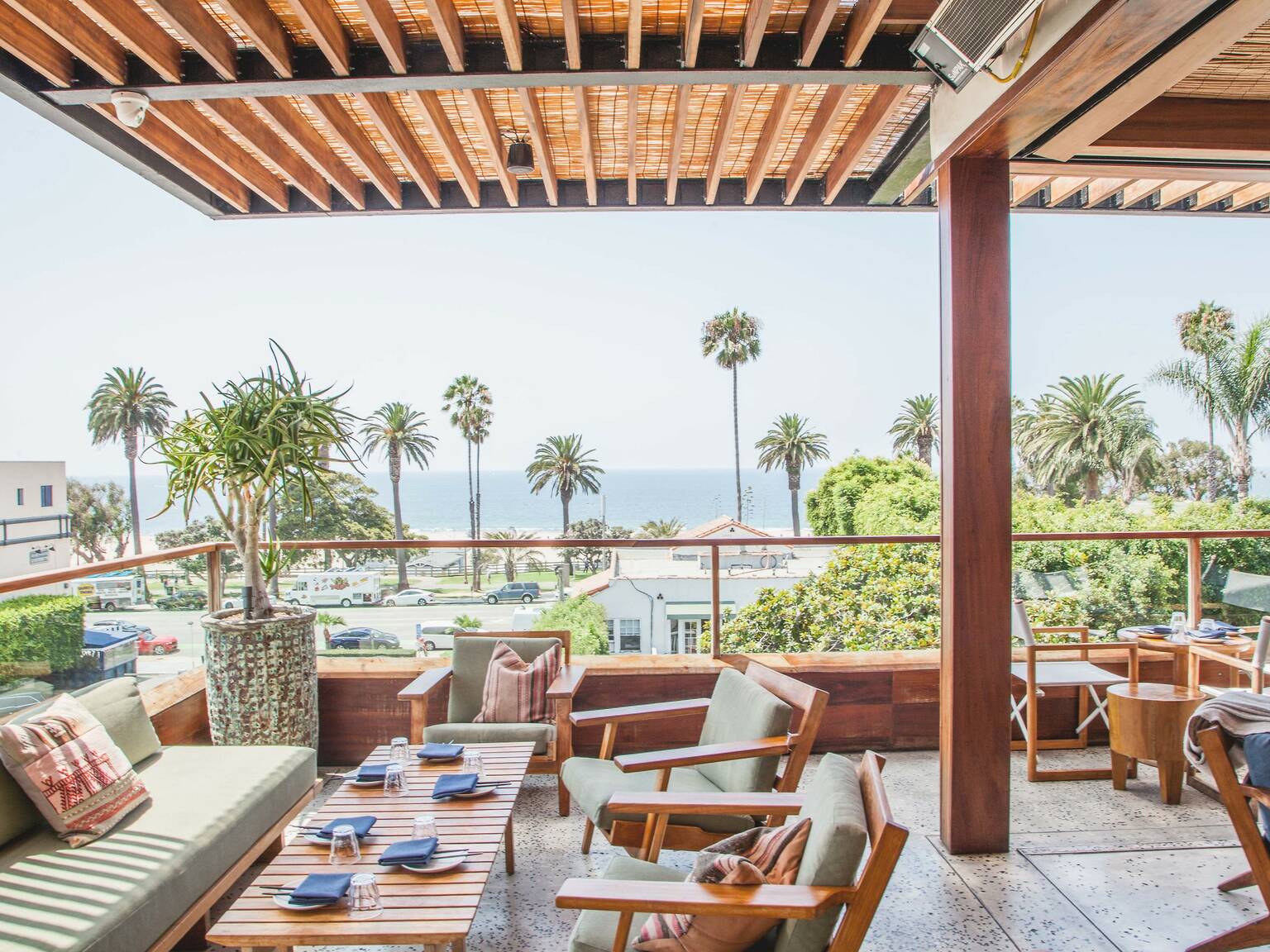 32 Best Outdoor Patios For Alfresco Dining In Los Angeles