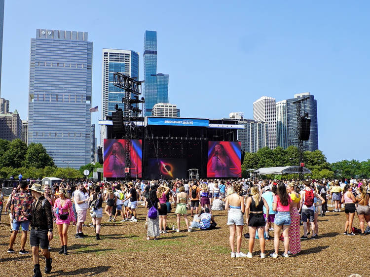What it’s like to attend Lollapalooza with thousands of people