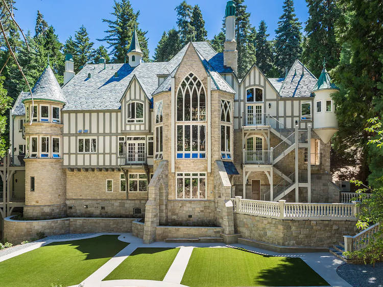 A mountain forest manor near Lake Arrowhead