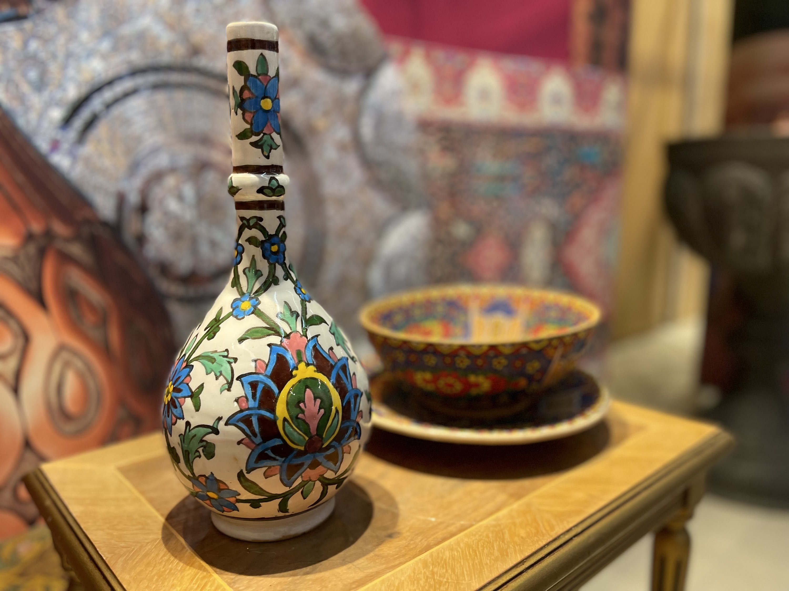 海外にあるイランの工芸品の一覧