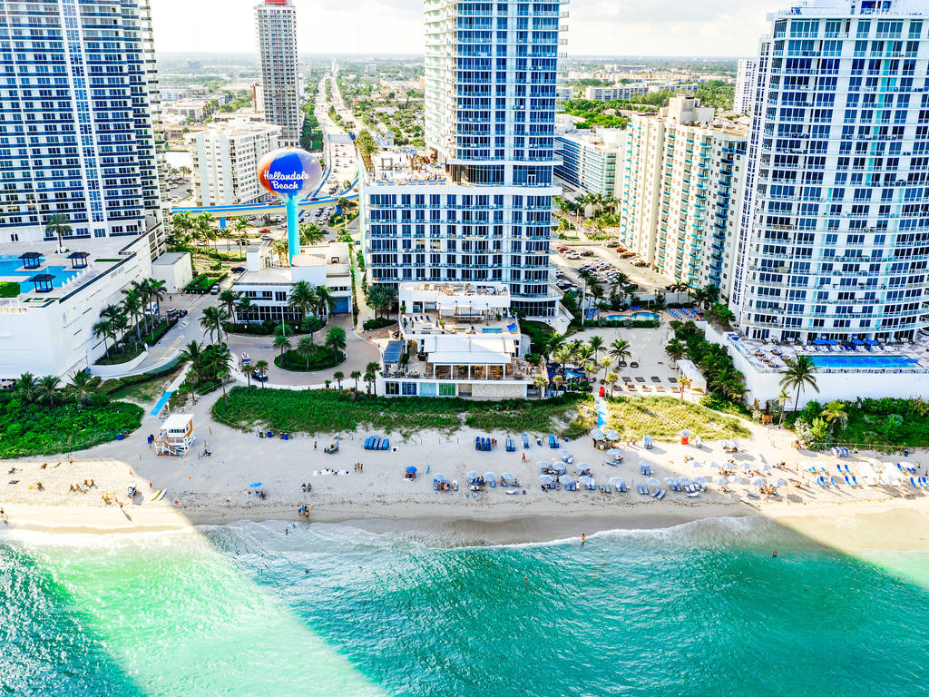 7 Best Beaches Near Fort Lauderdale Worth Sinking Your Toes Into