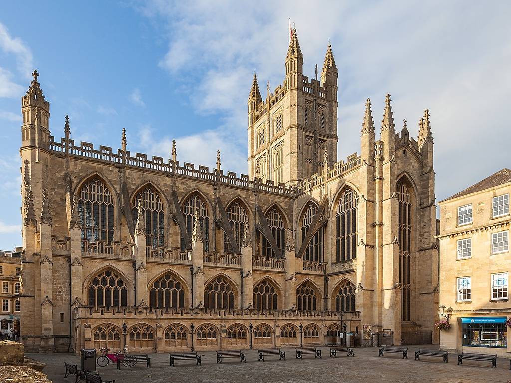 15 Best Things To Do in Bath Right Now